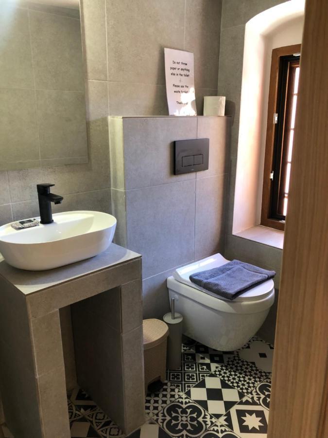 Solo Traveler Apartment Ермополи Екстериор снимка